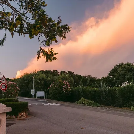 Villa 130m2, Near St-tropez, Direct Access