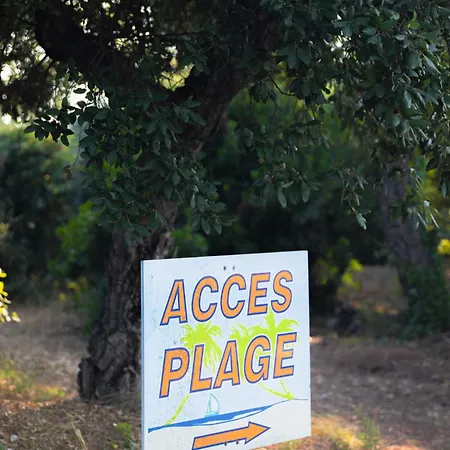 130m2, Near St-tropez, Direct Access וילה גרימו