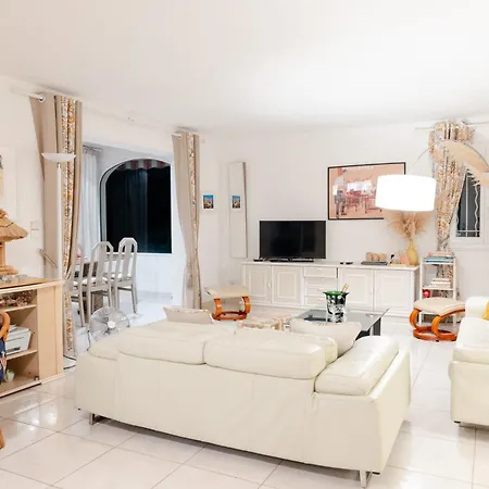 130m2, Near St-tropez, Direct Access * גרימו