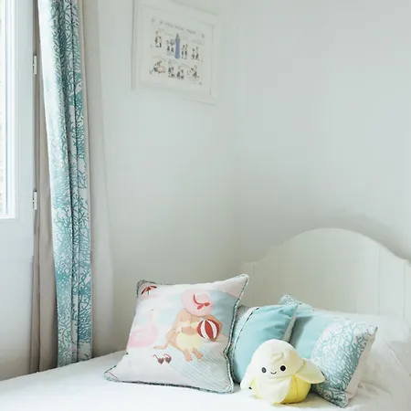 130m2, Near St-tropez, Direct Access Vila *