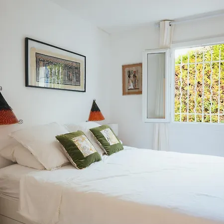130m2, Near St-tropez, Direct Access וילה גרימו