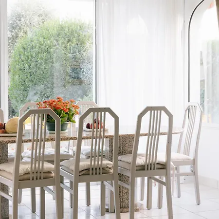 130m2, Near St-tropez, Direct Access וילה גרימו