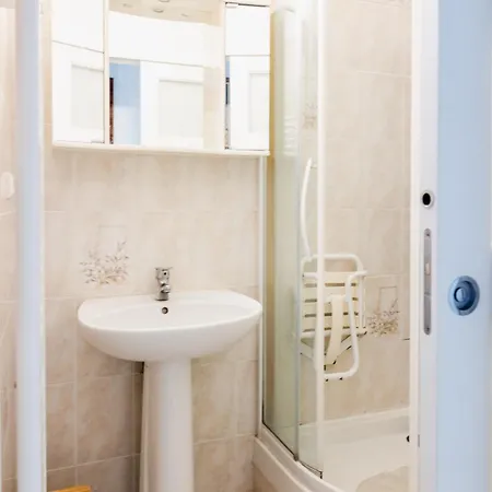 130m2, Near St-tropez, Direct Access *