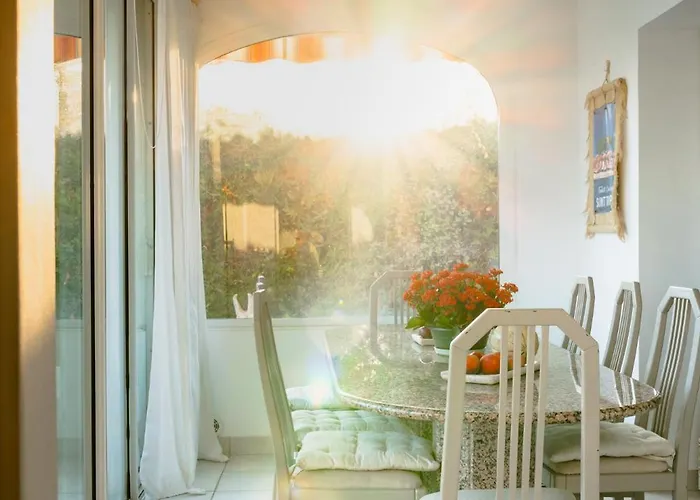 Villa 130m2, Near St-tropez, Direct Access