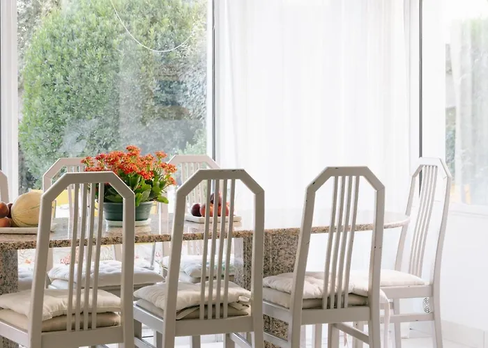 130m2, Near St-tropez, Direct Access Villa Grimaud